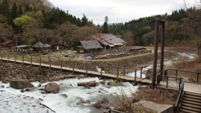 苗名の滝