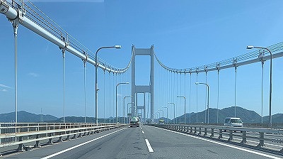 C勴