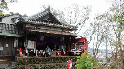 IO䎛